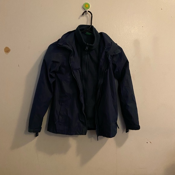 Mountain warehouse jacket size: 9-10 years old - Picture 2 of 5